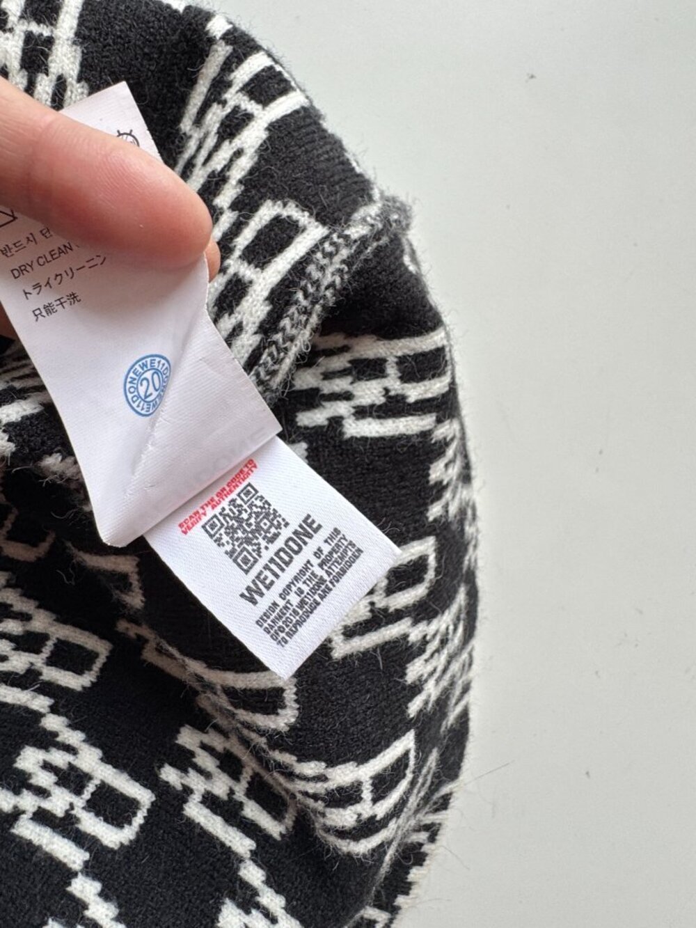 WE11DONE WD1 White Black Logo Wool Cashmere Jacquard Cardigan Sweater, Size S - Picture 16 of 16